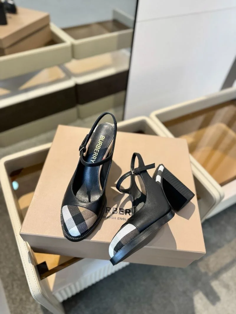 Resilient Burberry Sandals 17111