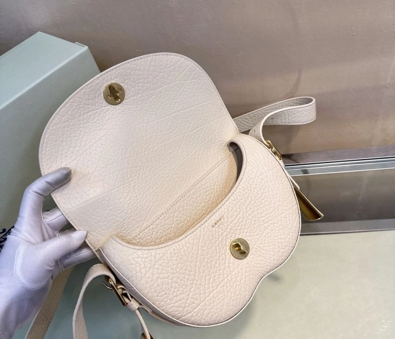 Burberry Satchel Bags Affordable 64521