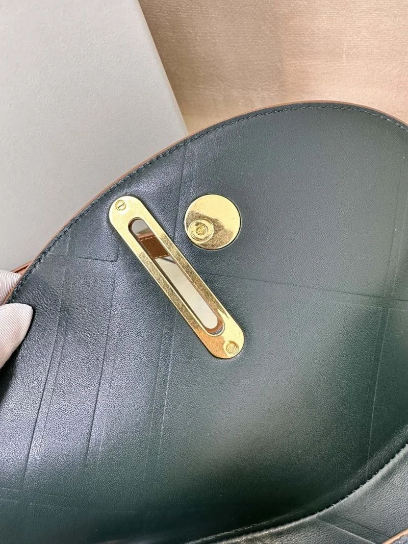 Sporty Burberry Satchel Bags 51717