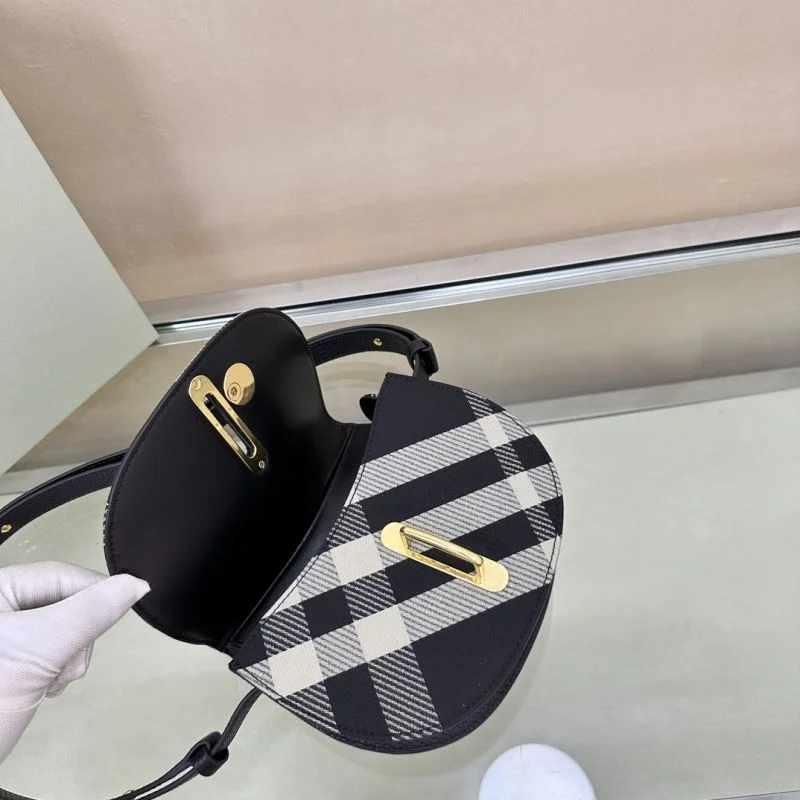 Sporty Burberry Satchel Bags 38112