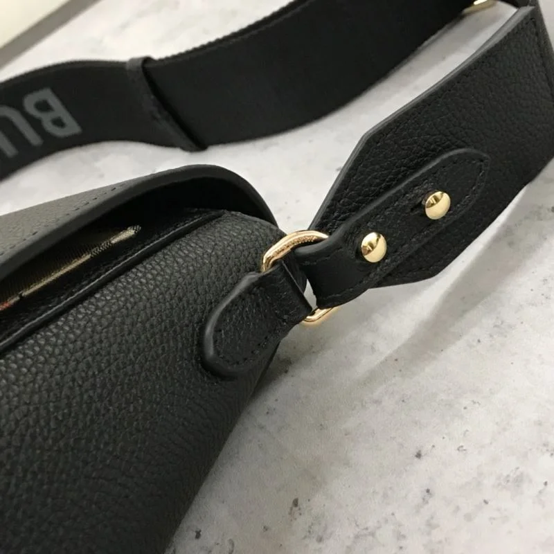 Burberry Satchel Bags Snug 38021