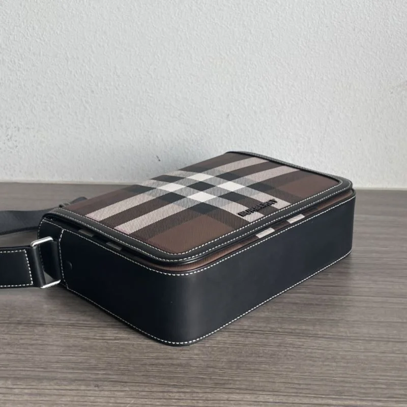 Fashionable Burberry Satchel Bags 38005