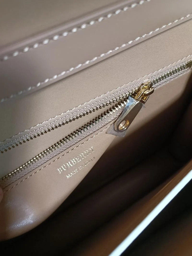 Flexible Burberry Satchel Bags 37997