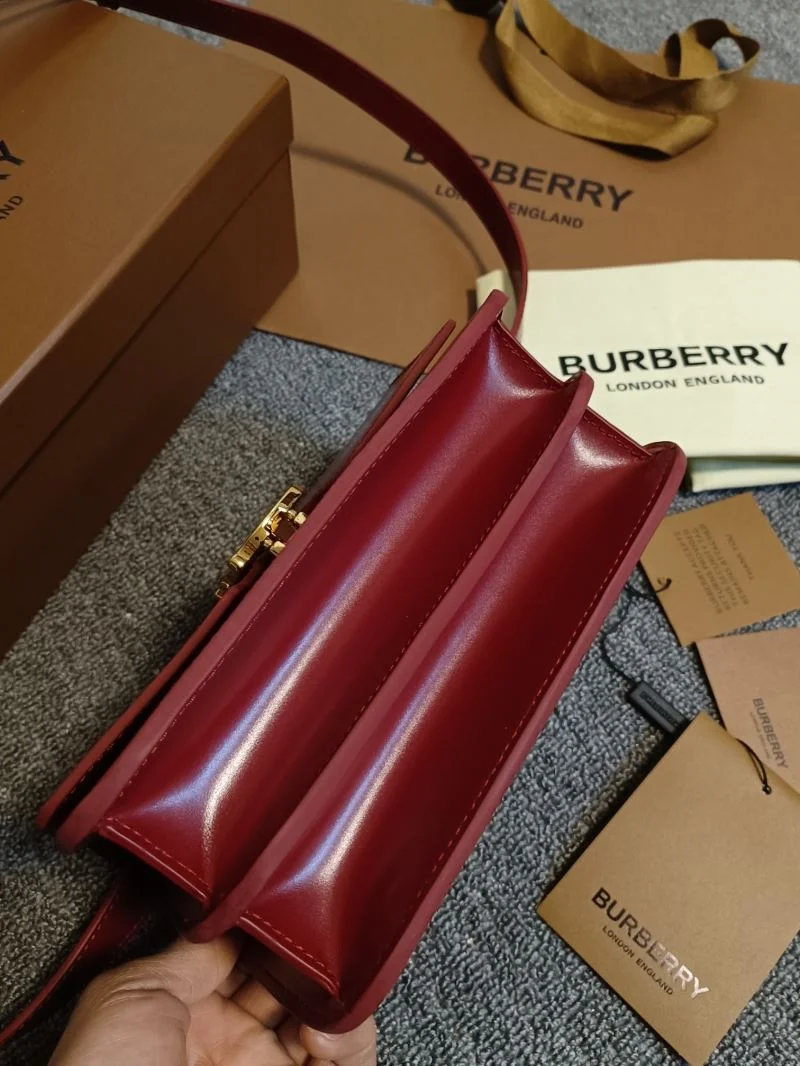 Chic Burberry Satchel Bags 37995