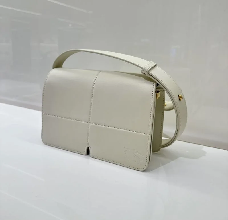 Burberry Satchel Bags EyeCatching 37998