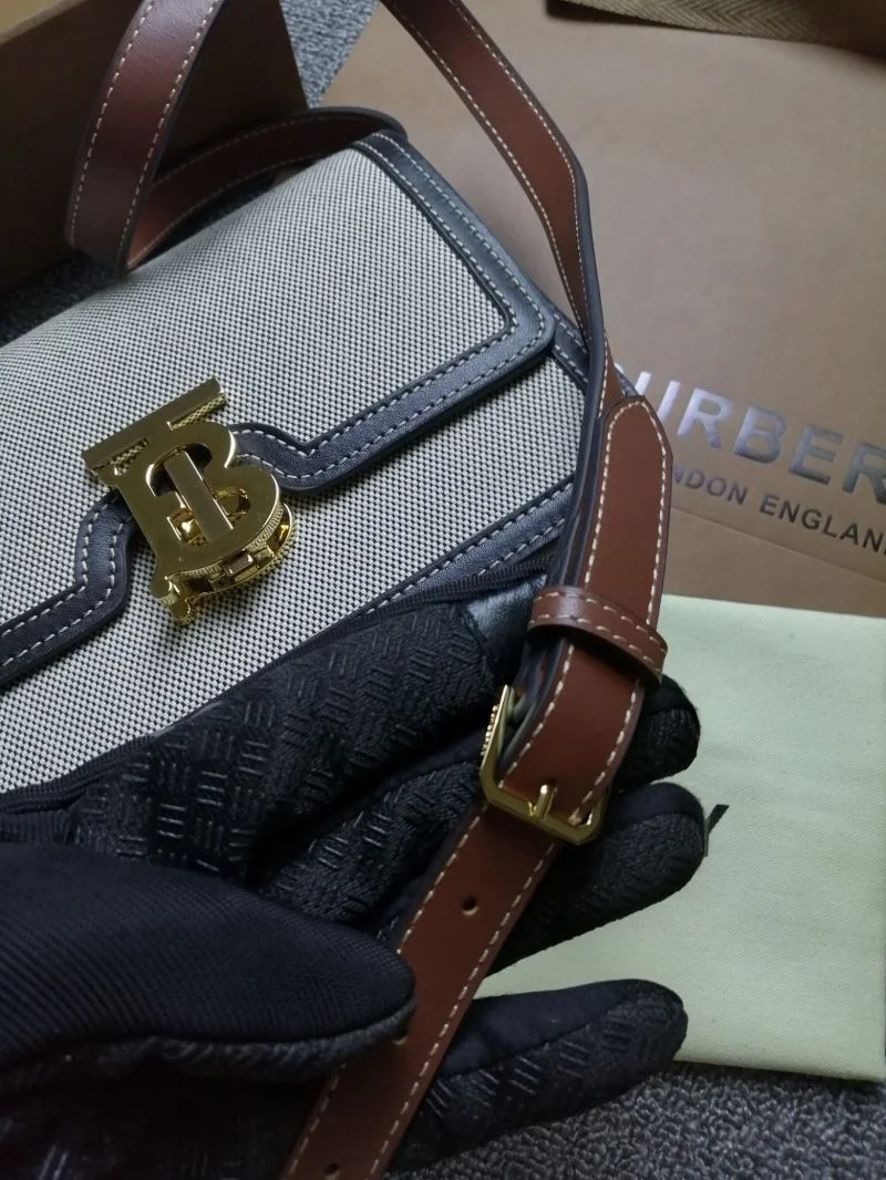 Burberry Satchel Bags Attractive 37951