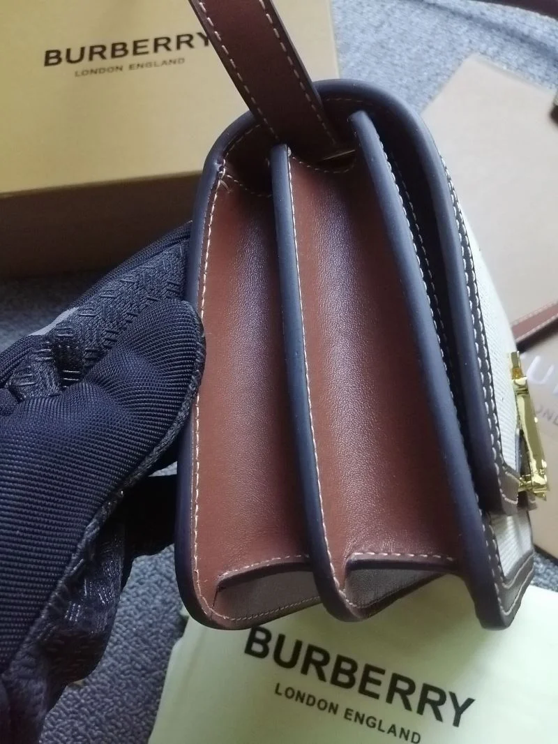 Burberry Satchel Bags Attractive 37951