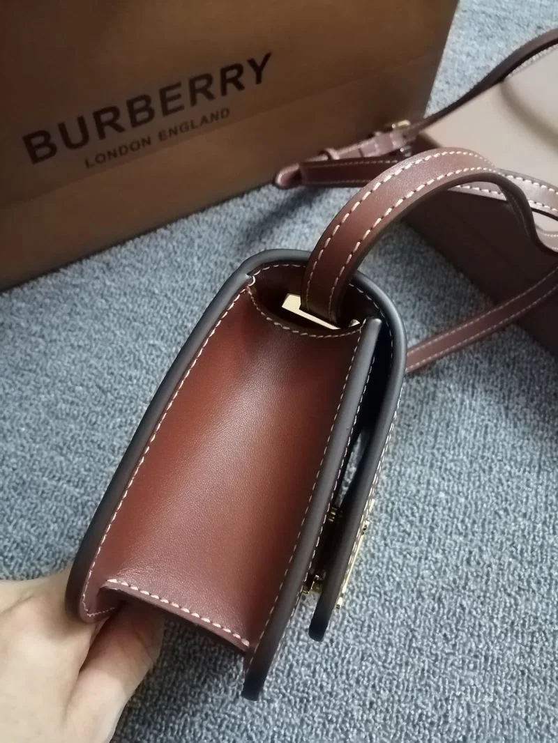 Sporty Burberry Satchel Bags 37932
