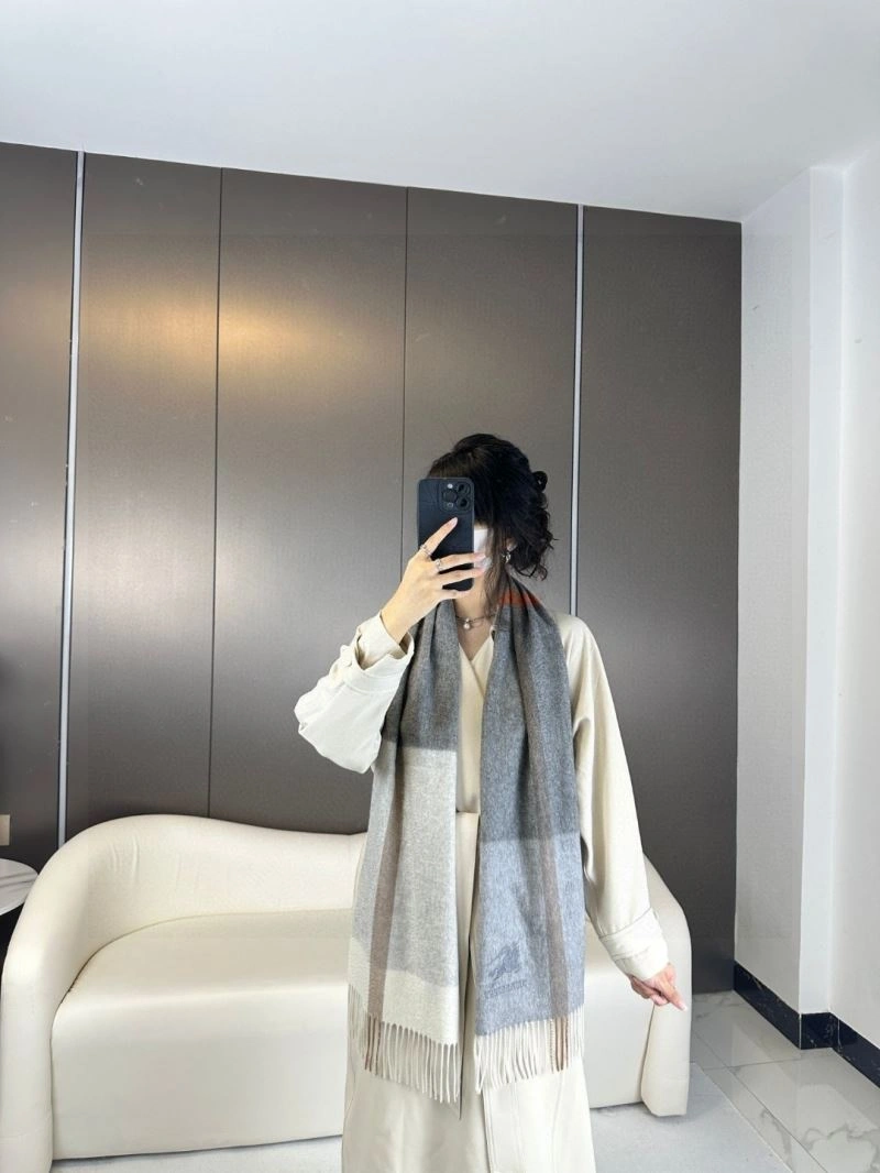 Burberry Scarf Breathable 271375