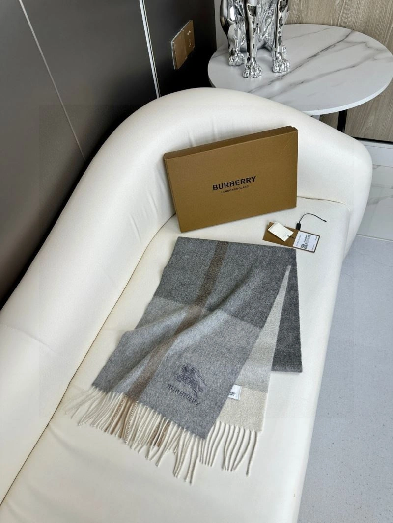 Burberry Scarf Breathable 271375