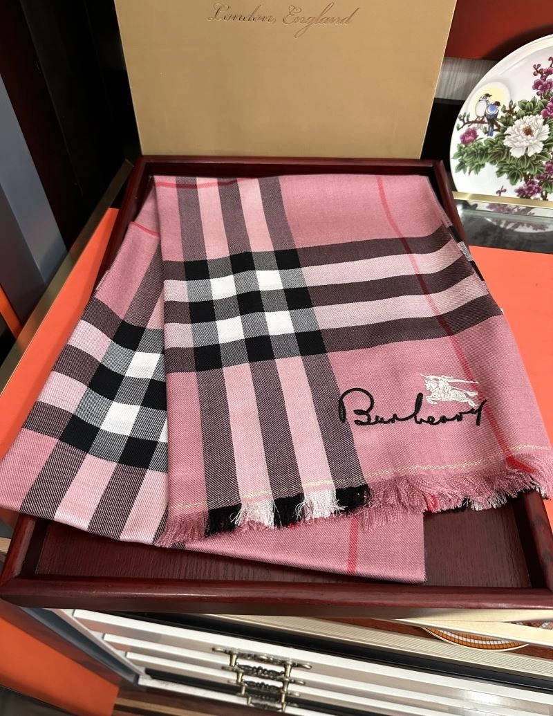 Burberry Scarf FlexibleFit 271370