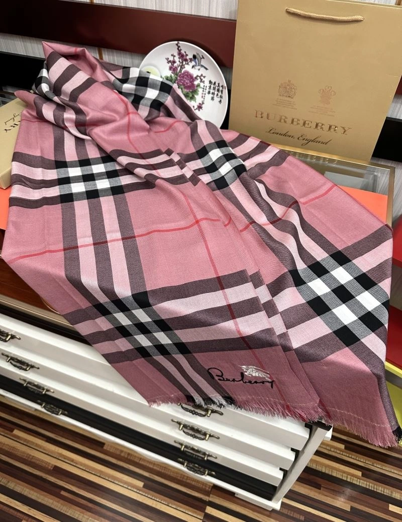 Burberry Scarf FlexibleFit 271370