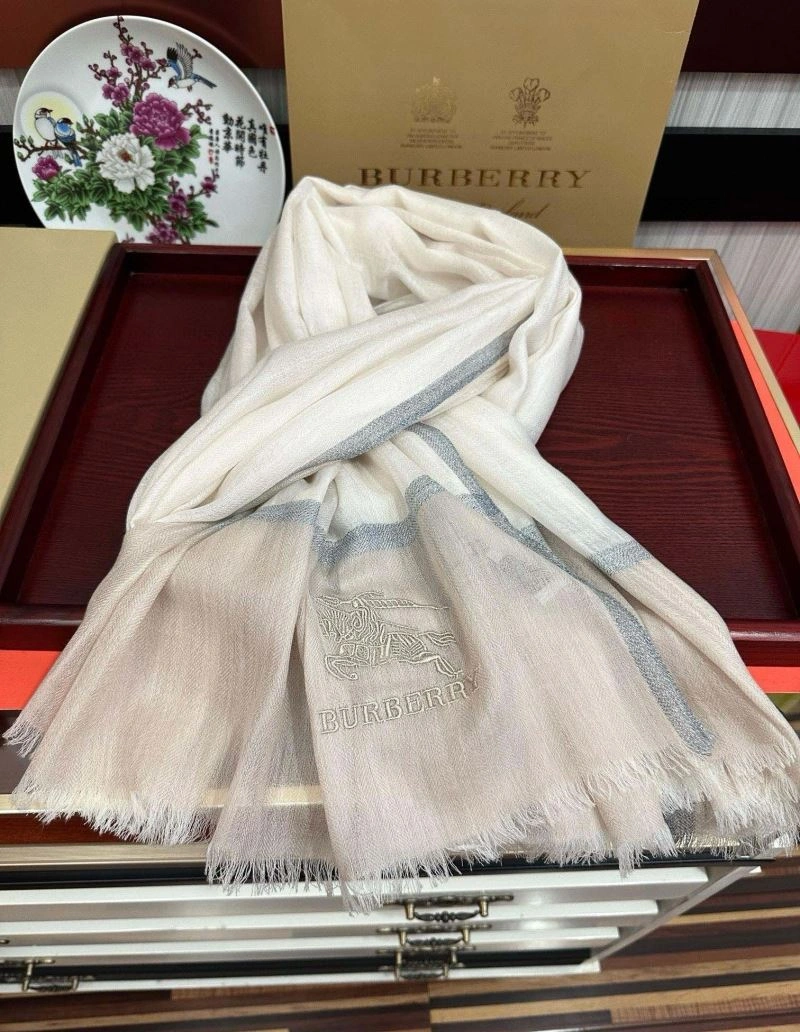Burberry Scarf Premium 271363