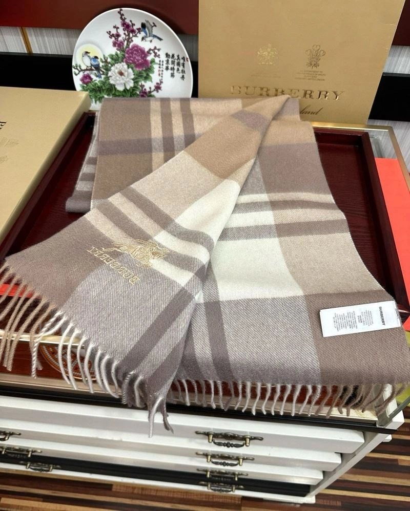 Burberry Scarf GoodFit 271360