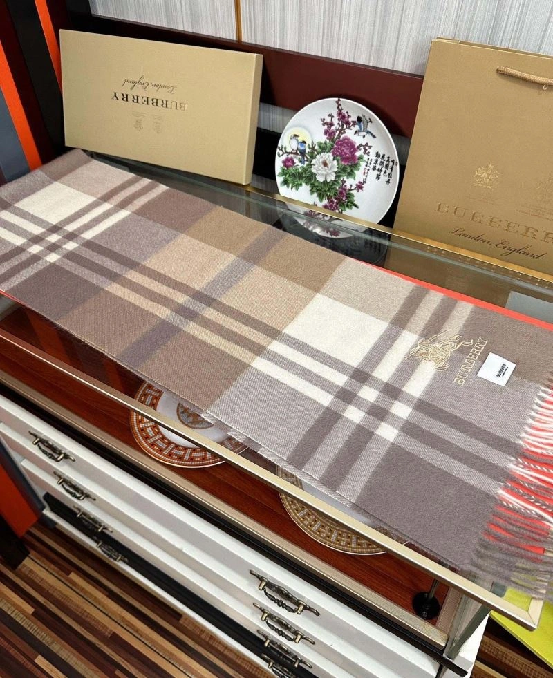 Burberry Scarf GoodFit 271360
