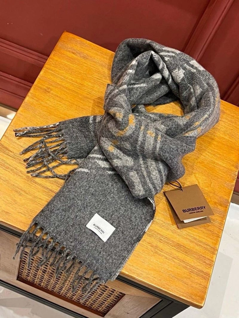 Classic Burberry Scarf 271357