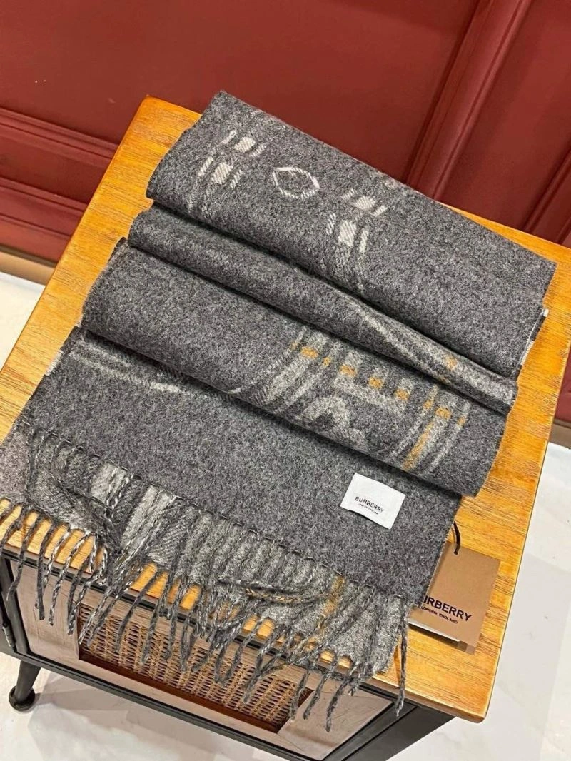 Classic Burberry Scarf 271357