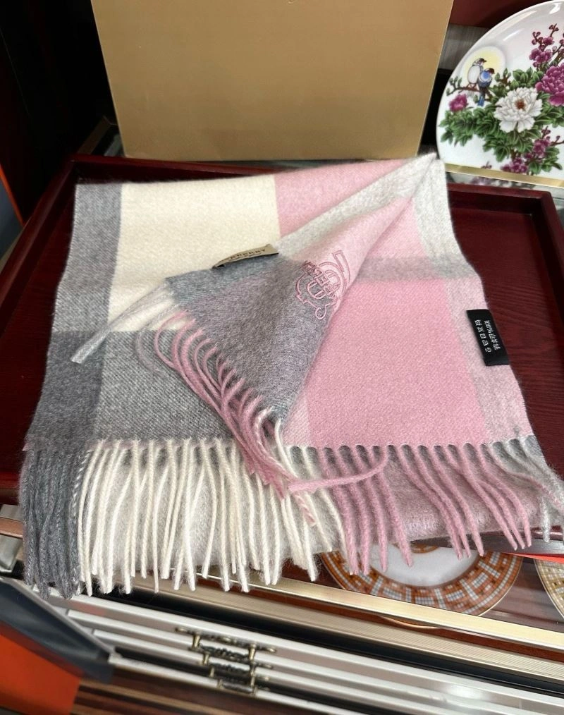 Refined Burberry Scarf 271349