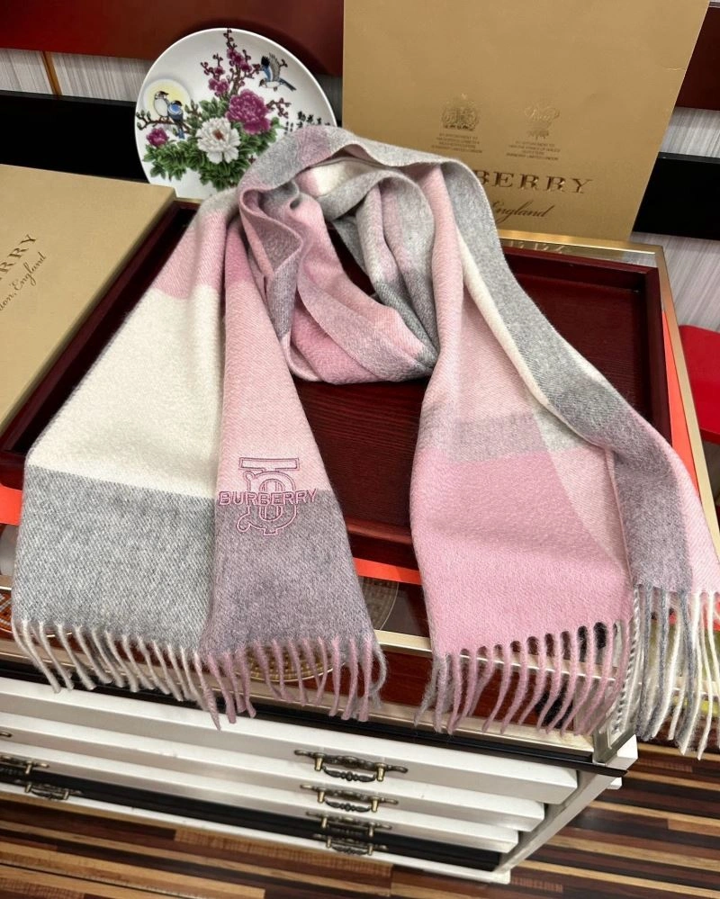Refined Burberry Scarf 271349