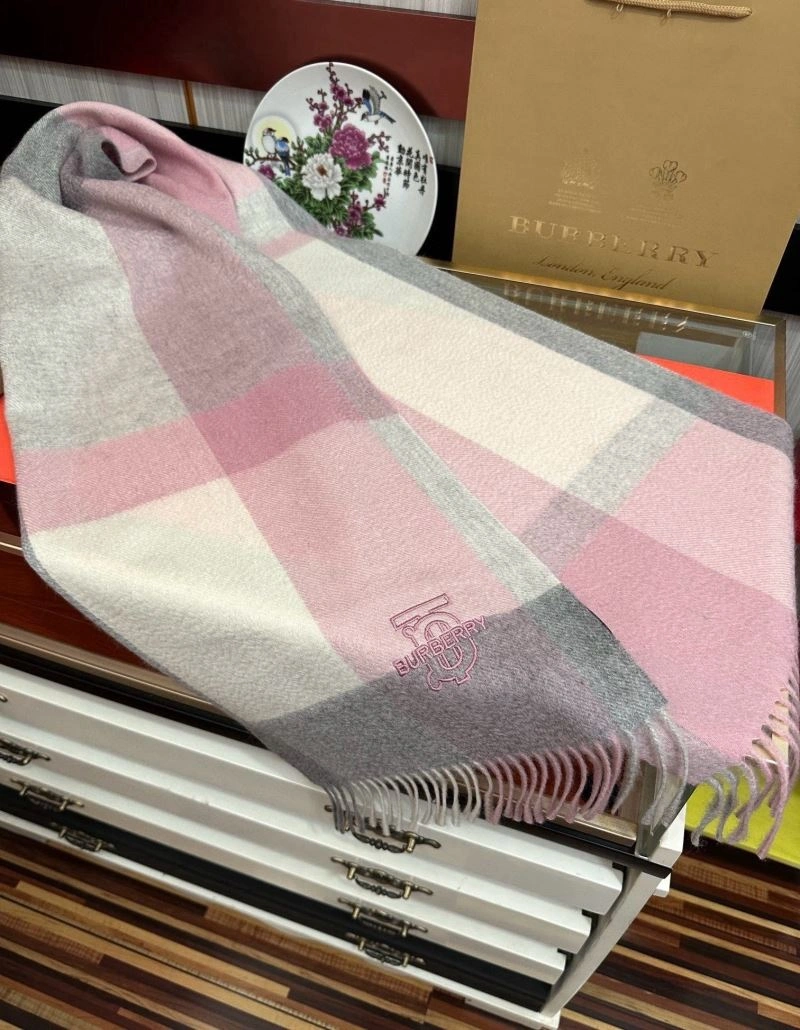 Refined Burberry Scarf 271349