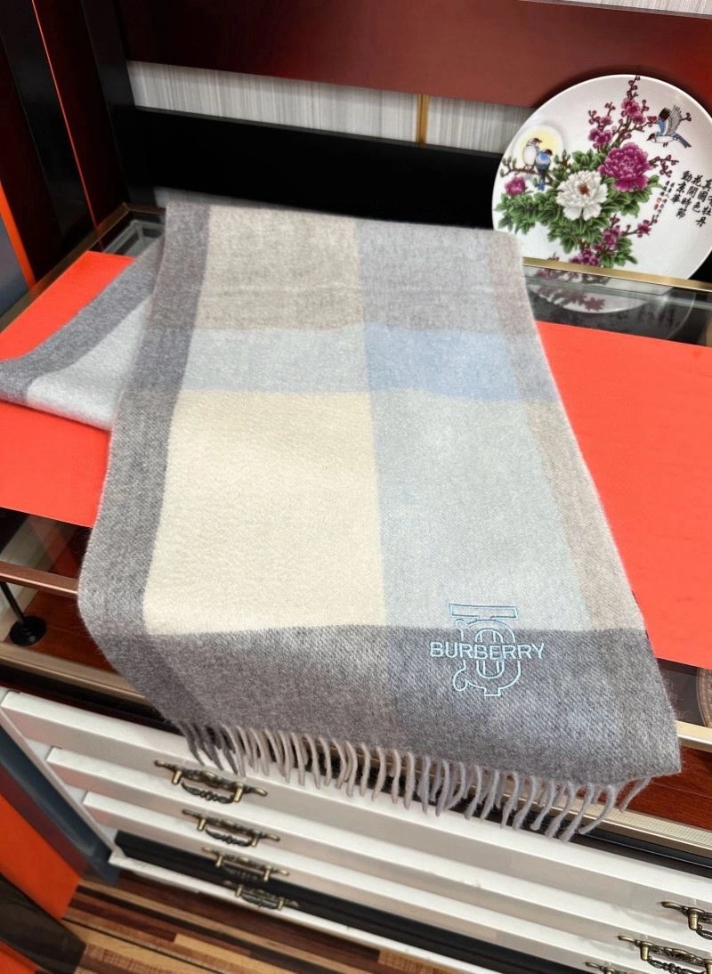 UrbanStyle Burberry Scarf 271336