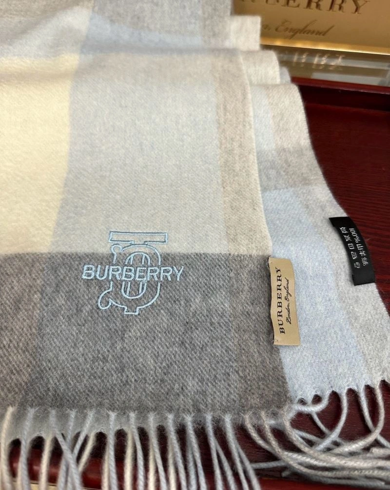 UrbanStyle Burberry Scarf 271336