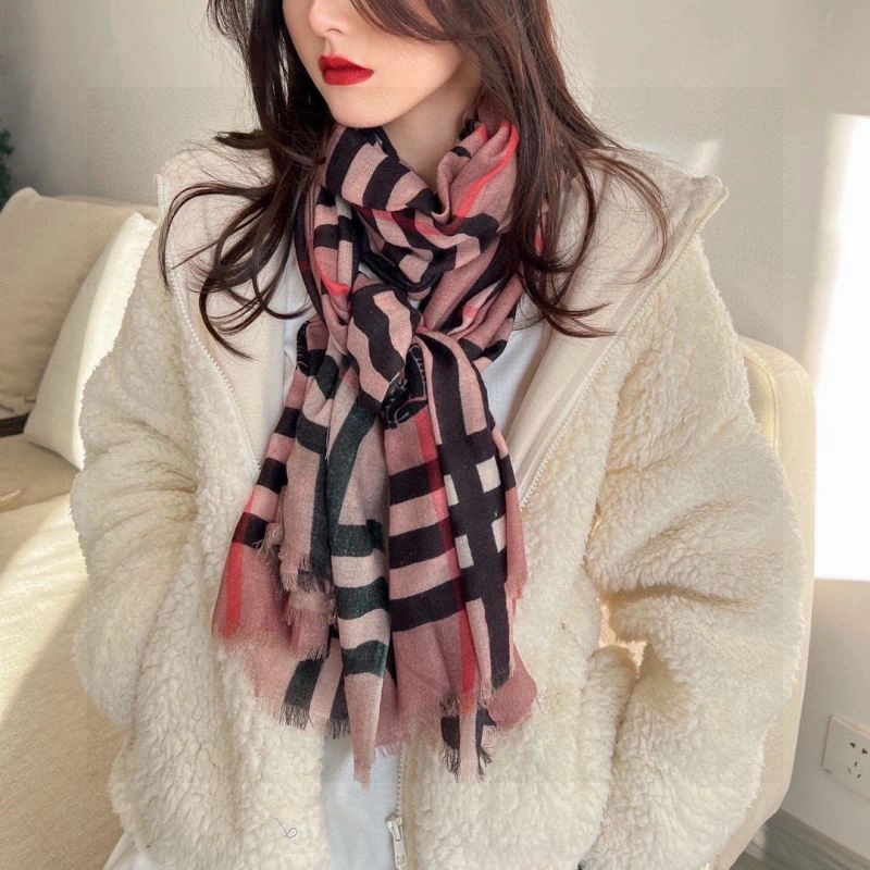 Burberry Scarf ZipUp 271340