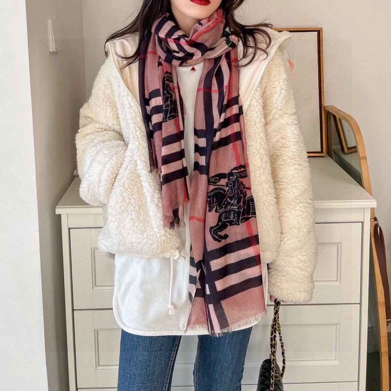 Burberry Scarf ZipUp 271340