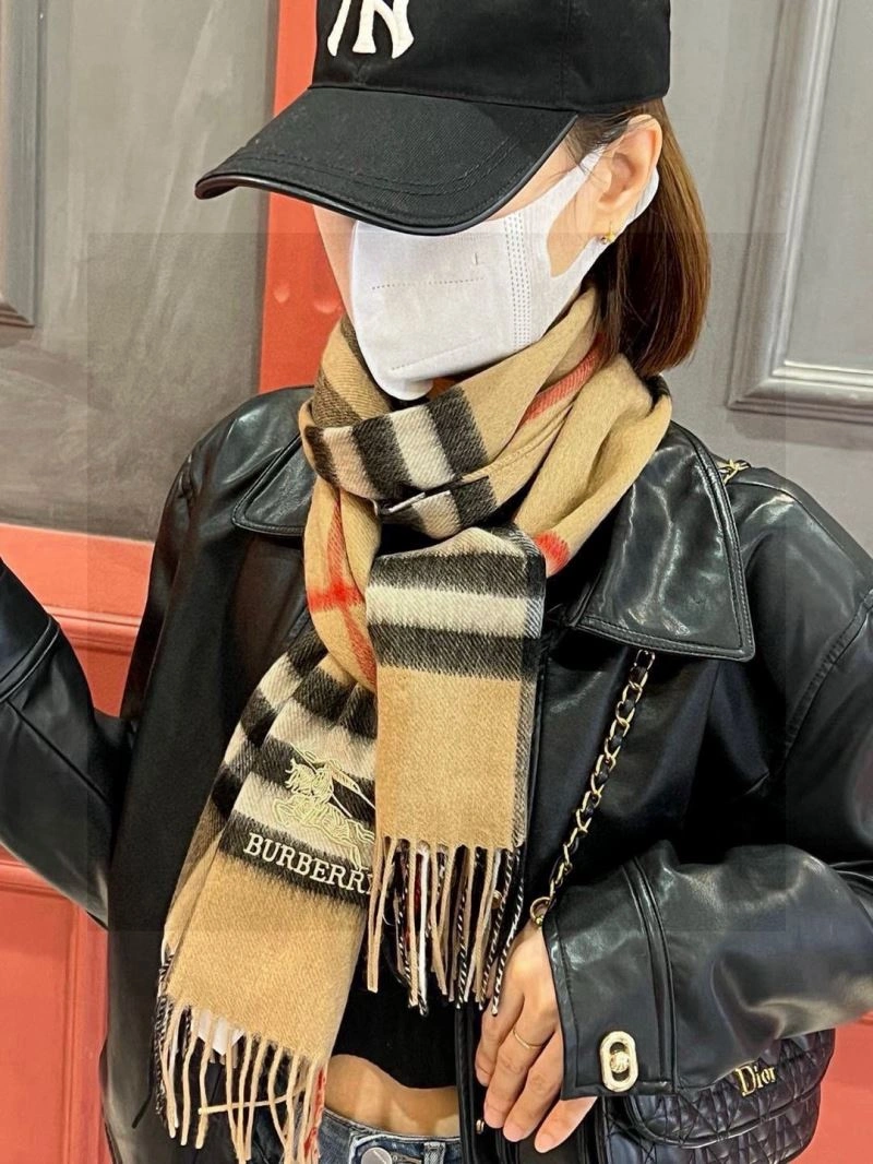 Burberry Scarf Stretchable 271354