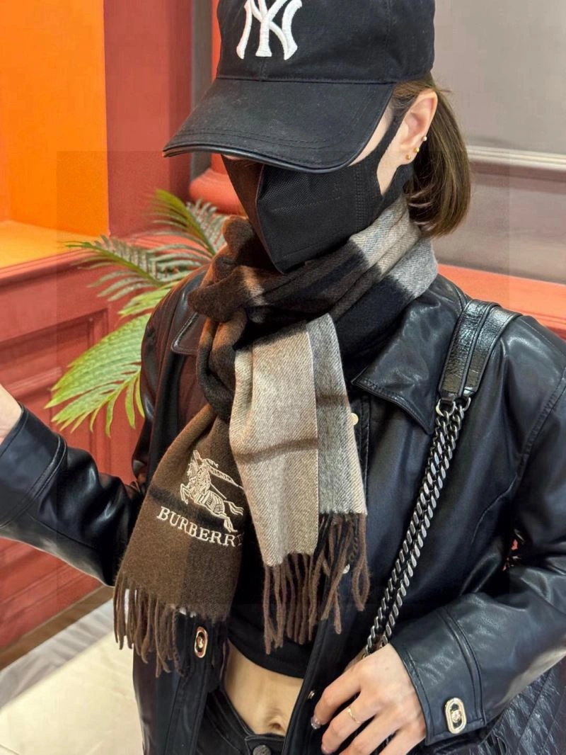 HighPerformance Burberry Scarf 271330