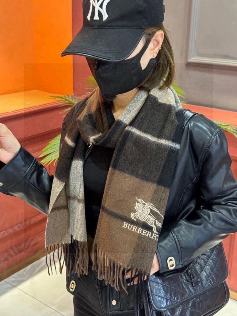 HighPerformance Burberry Scarf 271330