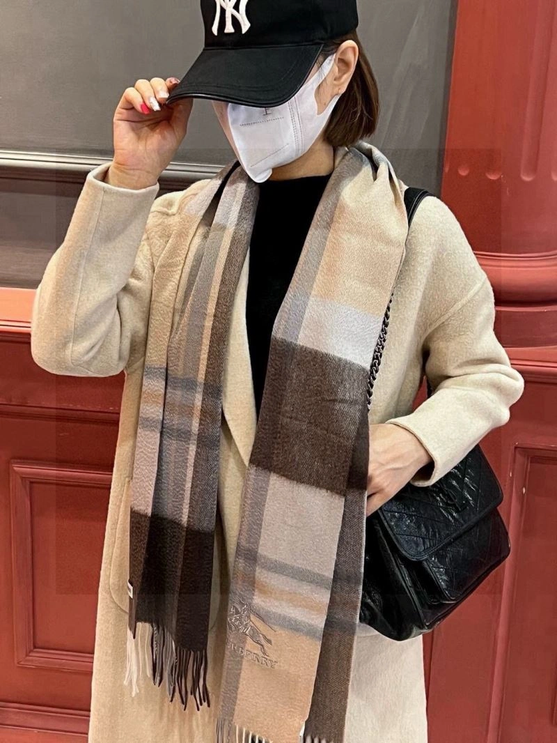 ZipUp Burberry Scarf 271344
