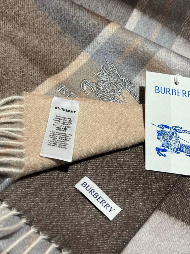 ZipUp Burberry Scarf 271344