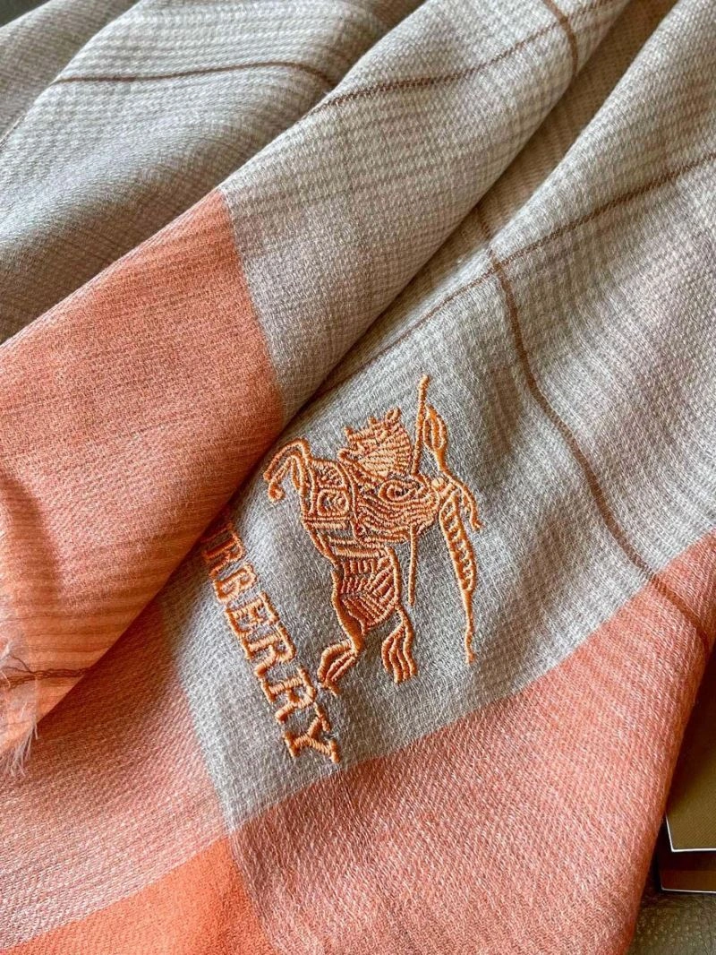 Burberry Scarf Comfortable 271328