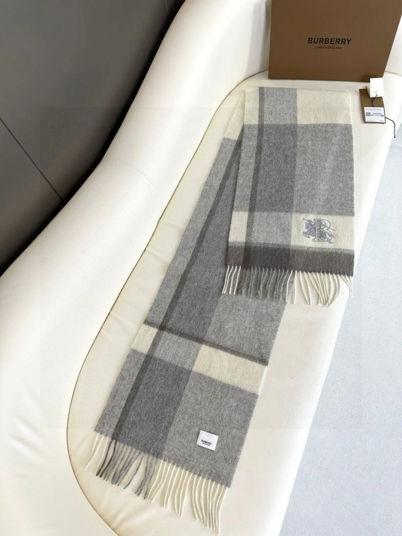 Burberry Scarf Neat 271324