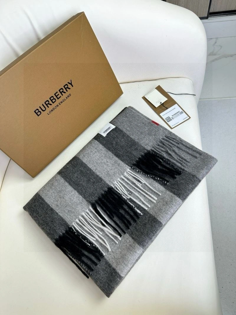 Burberry Scarf Sophisticated 271318