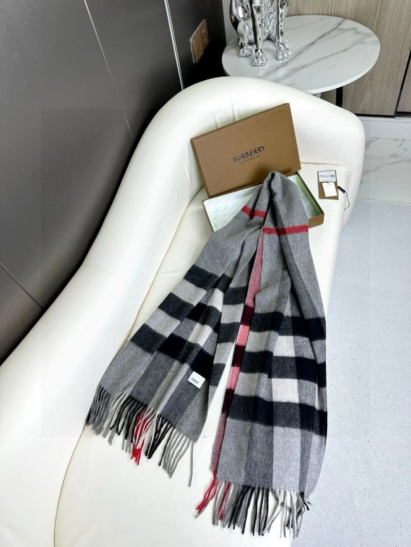Burberry Scarf Sophisticated 271318
