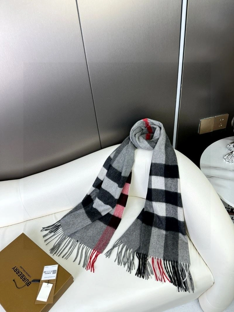 Burberry Scarf Sophisticated 271318