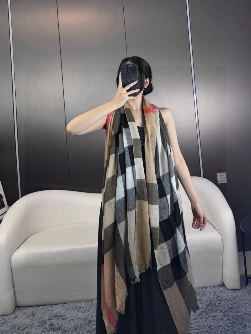 Refined Burberry Scarf 271314