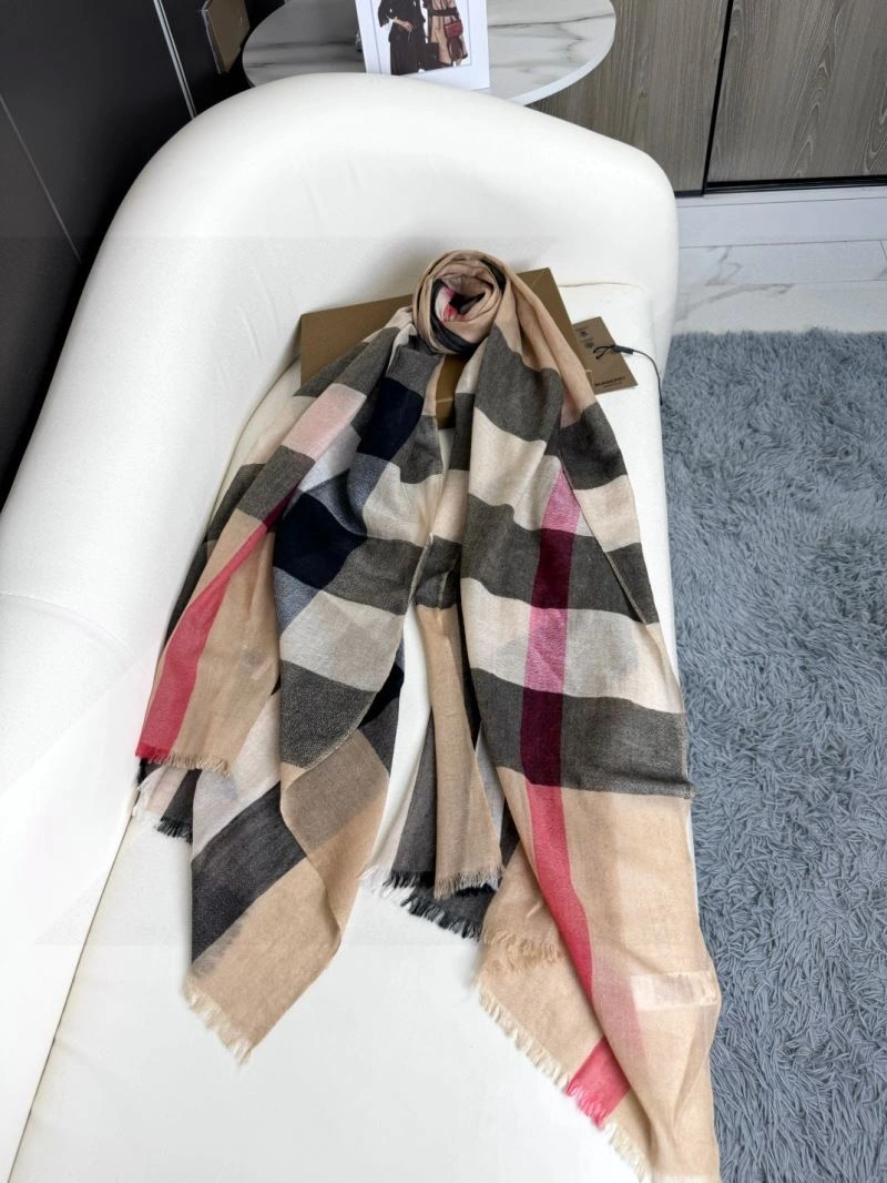 Refined Burberry Scarf 271314