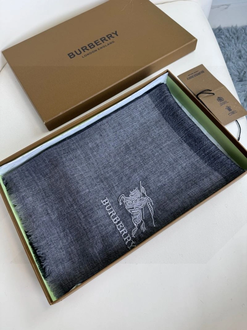ComfortFit Burberry Scarf 271313