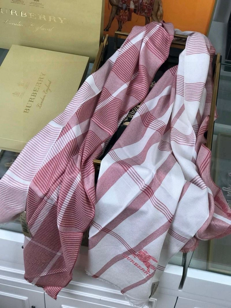 Burberry Scarf Practical 271296
