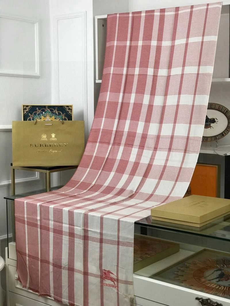 Burberry Scarf Practical 271296