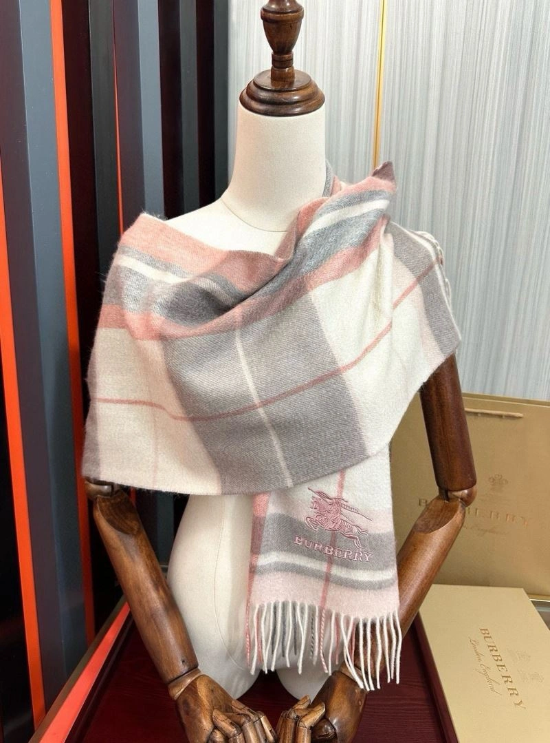 Burberry Scarf FashionForward 271293