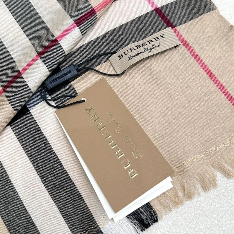 Lightweight Burberry Scarf 272027