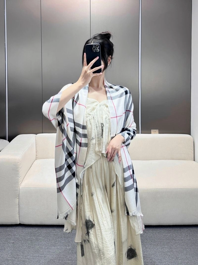 Burberry Scarf SunProtective 272006