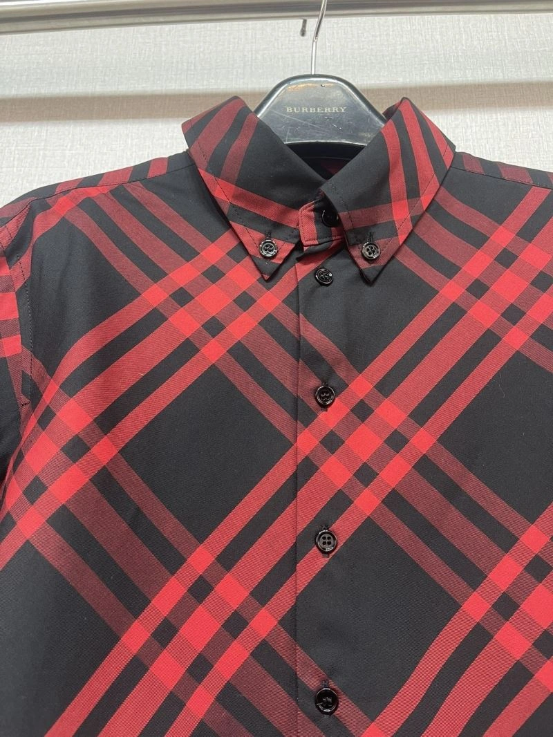 Minimalist Burberry Shirts 103650