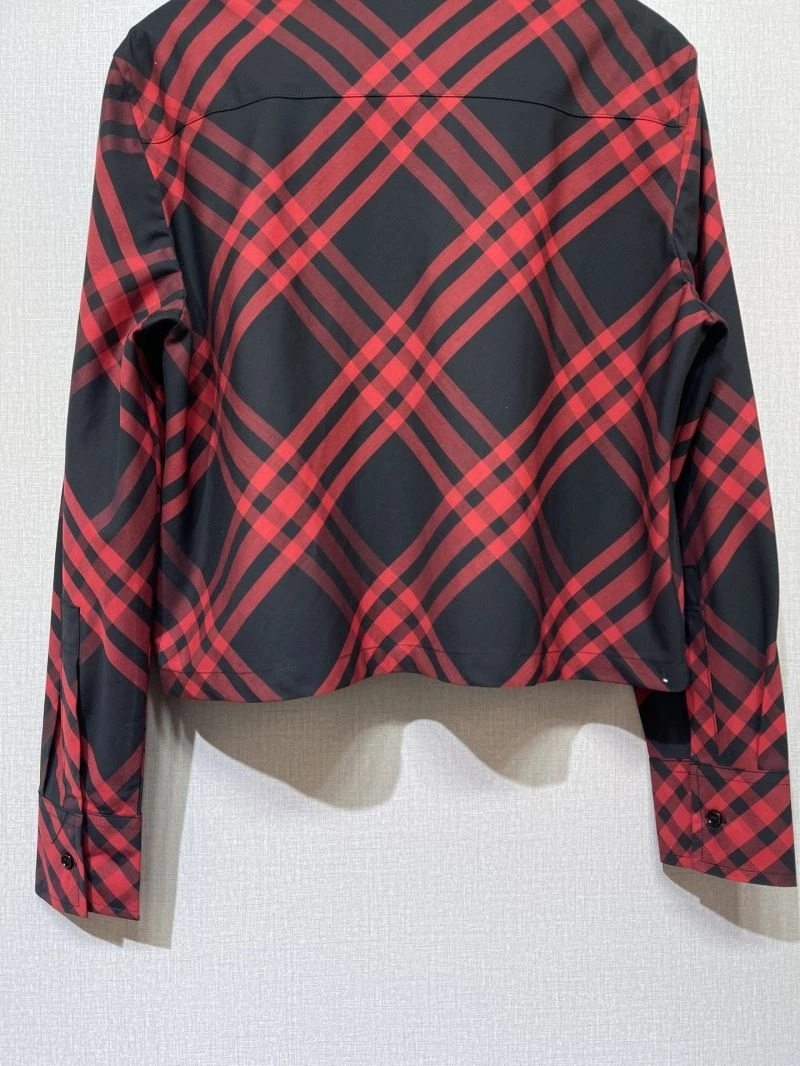 Minimalist Burberry Shirts 103650