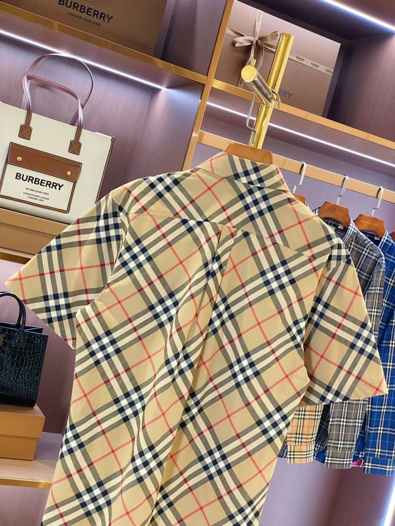 Versatile Burberry Shirts 103628