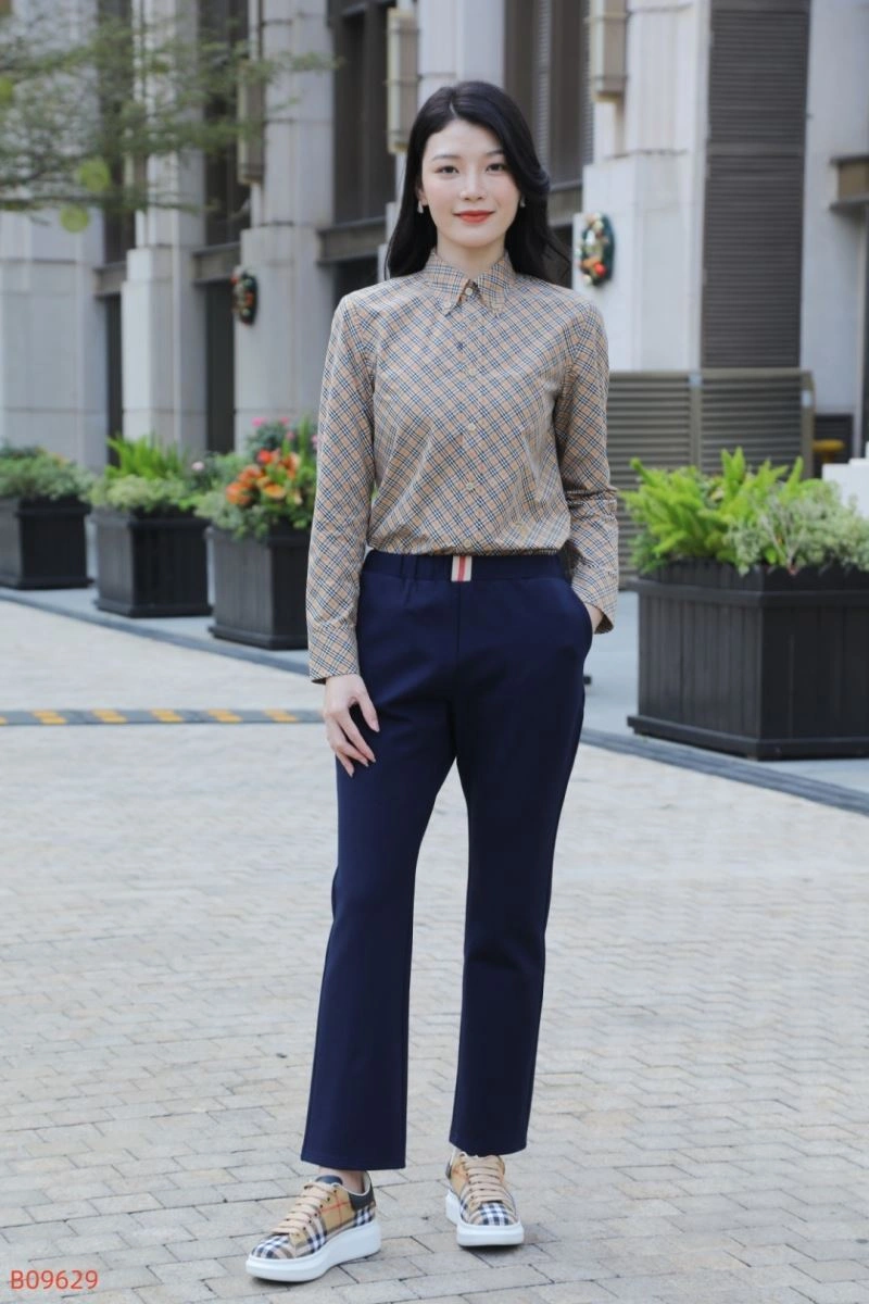 Versatile Burberry Shirts 103562